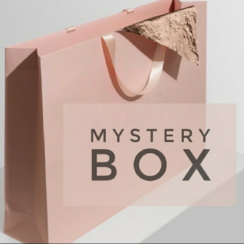 Winter Mystery Box 📦